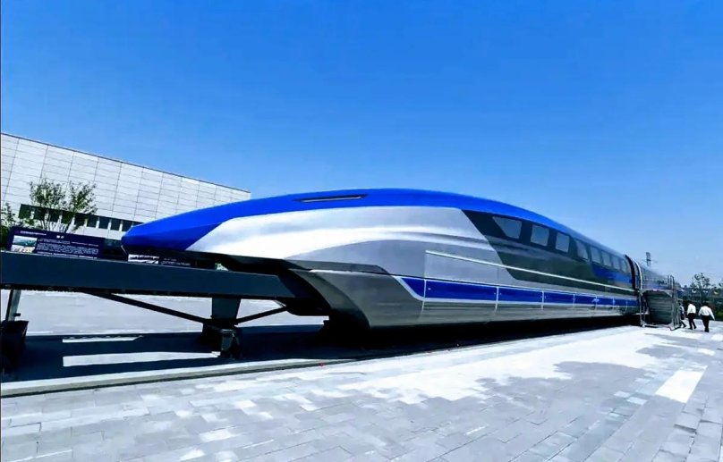 Левитирующий поезд «Маглев» (Китай)