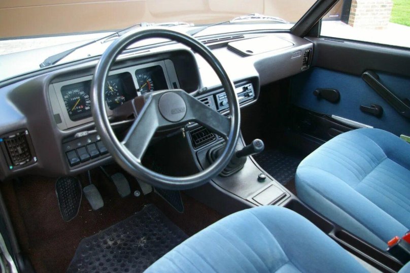 Fiat 131 Interior
