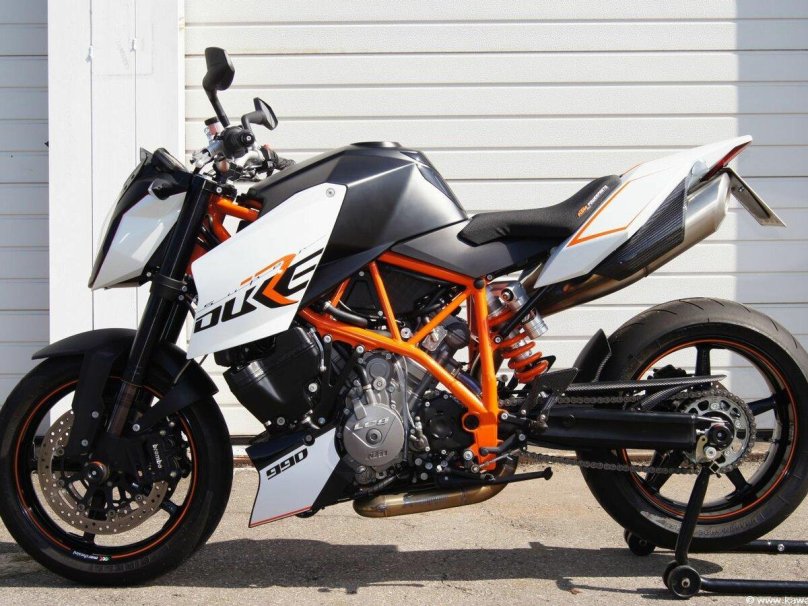 КТМ Дюк 990