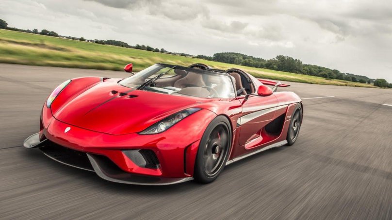Кёнигсегг Regera -город-рекламы
