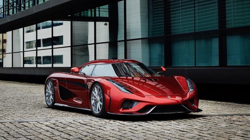 Машина Koenigsegg Agera 2020