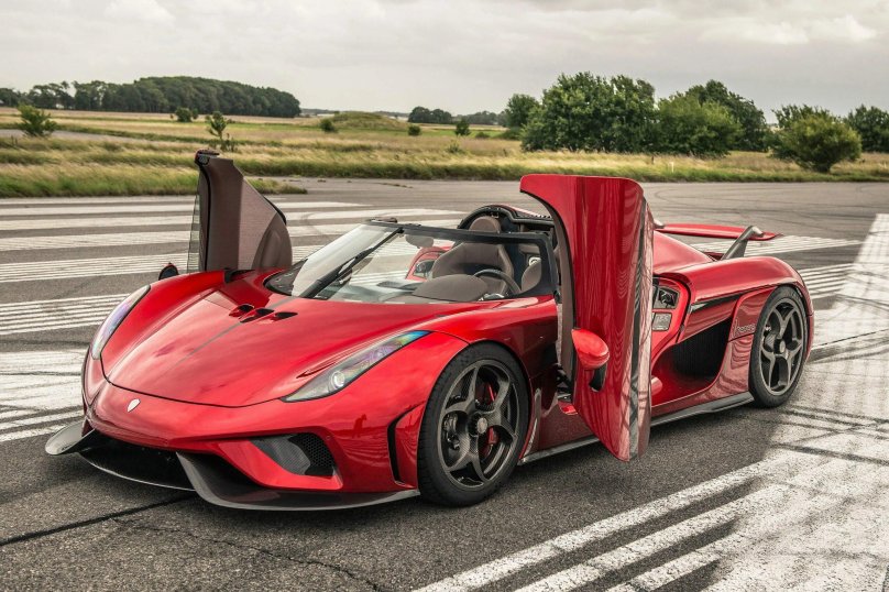 Кёнигсегг Regera -город-рекламы