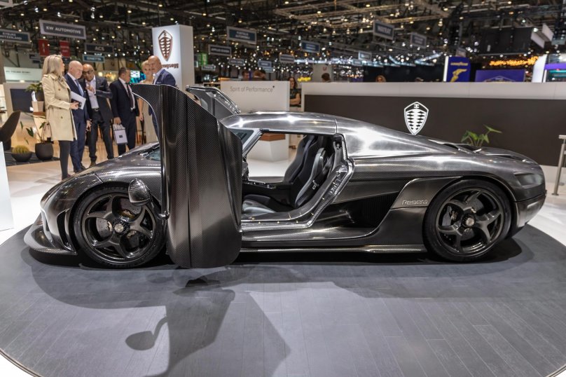 Кенигсегг Regera Carbon