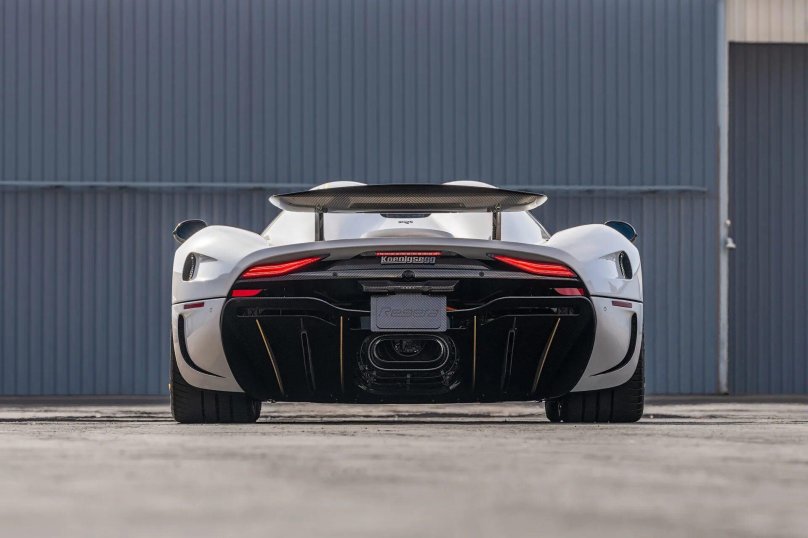 Кенигсегг Regera