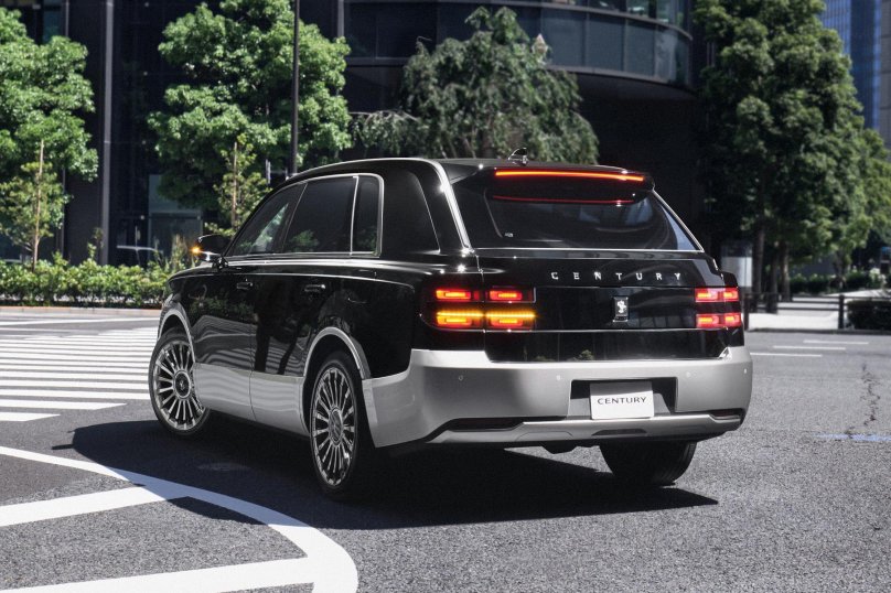 Toyota Century 2023