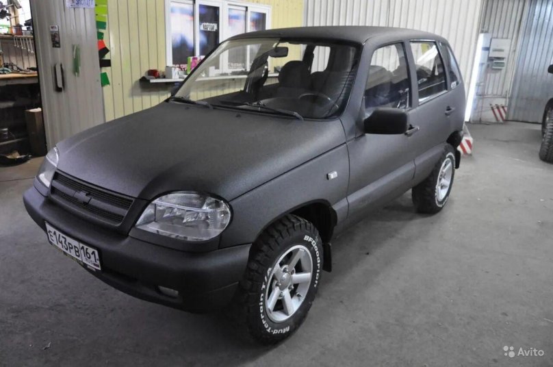 Нива Шевроле черный Раптор