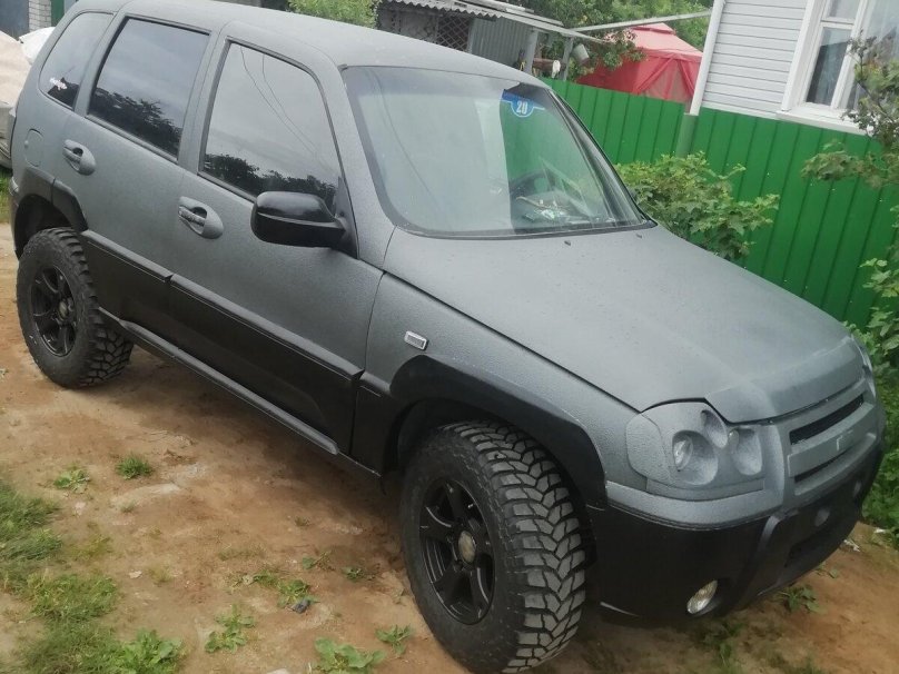 Нива Шевроле Раптор