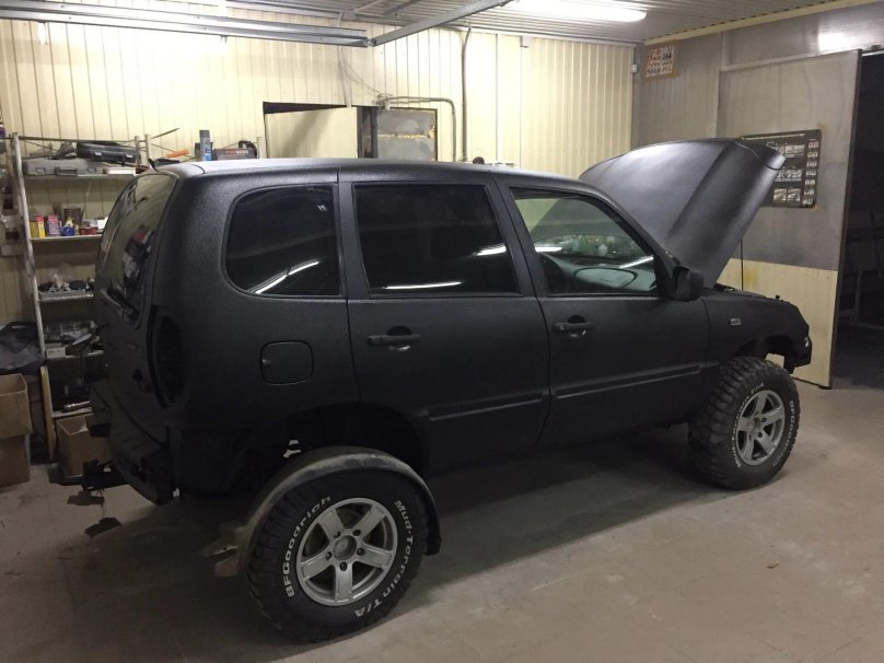 Нива Шевроле в рапторе