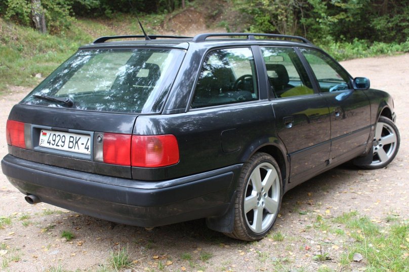 Ауди 100 Авант универсал