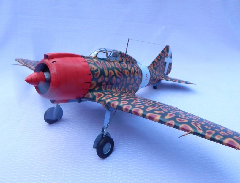 Reggiane re.2000 кабина