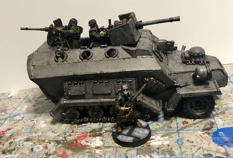 БТР вархаммер 40000