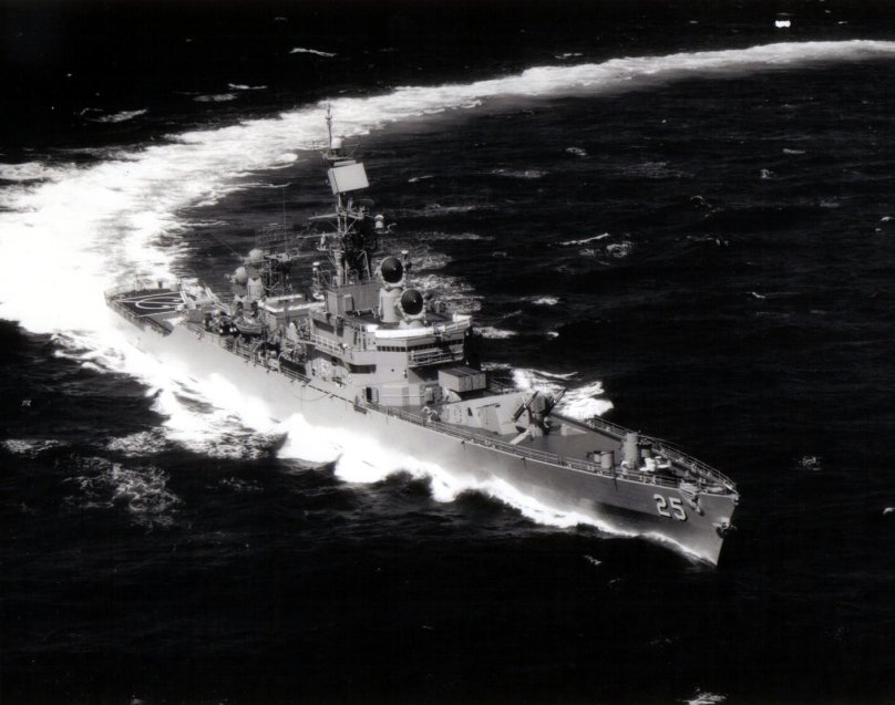 USS Truxtun CGN-35