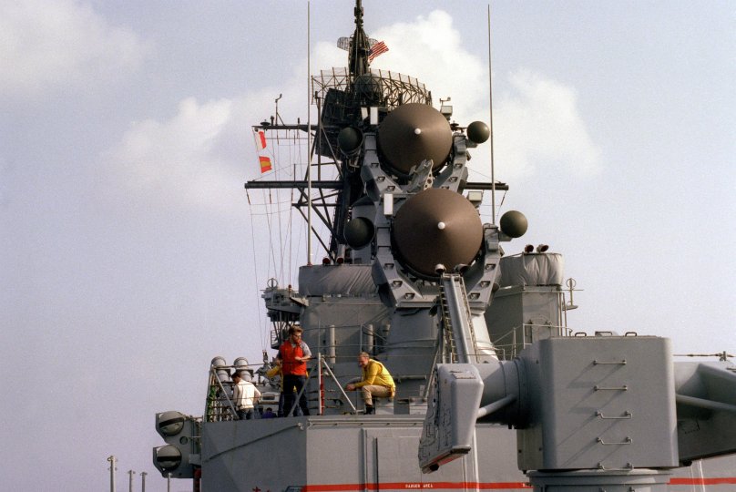 USS Mahan DDG-42..