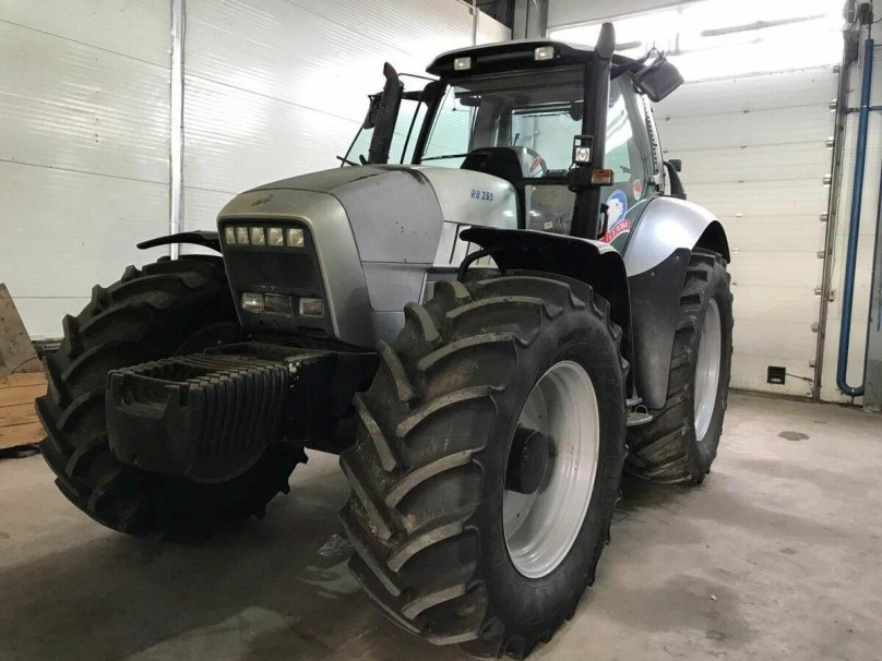 Трактор Ламборджини r8