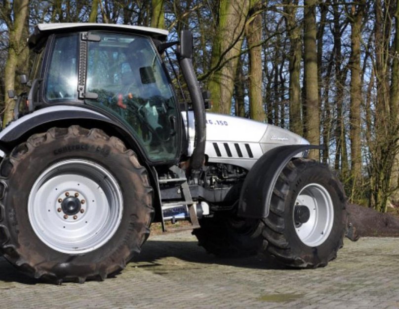 Трактор Lamborghini r1506