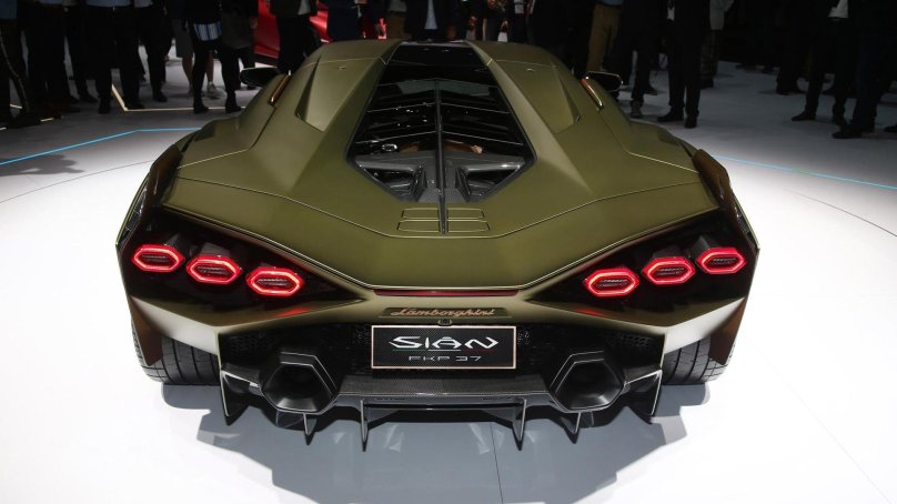 2020 Lamborghini Sian FKP 37