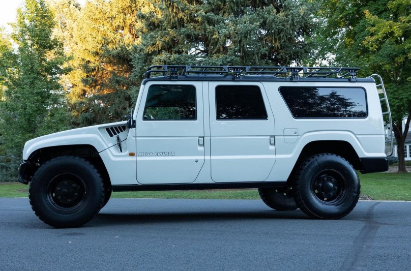 Toyota Mega Cruiser Hummer
