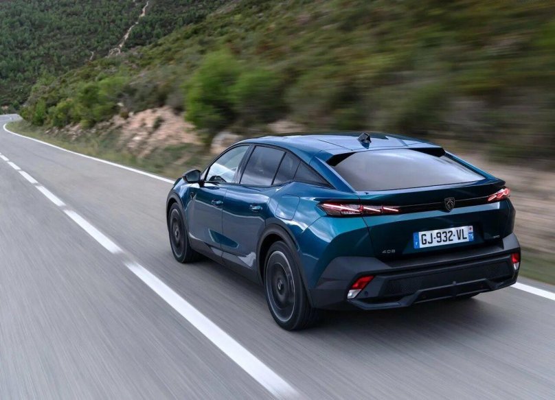 Peugeot 408 (Crossover)