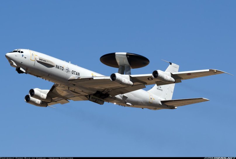Самолет AWACS E-3a Sentry