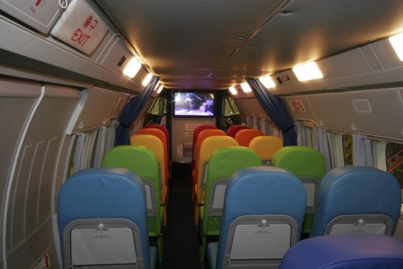 L 410 самолет салон