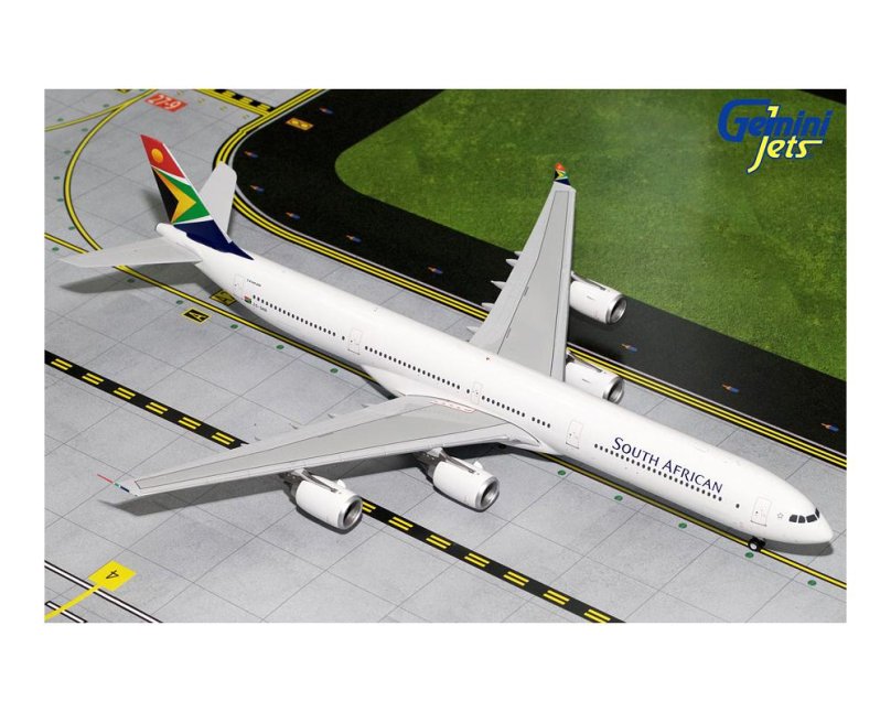 Модель самолета Airbus a340-600