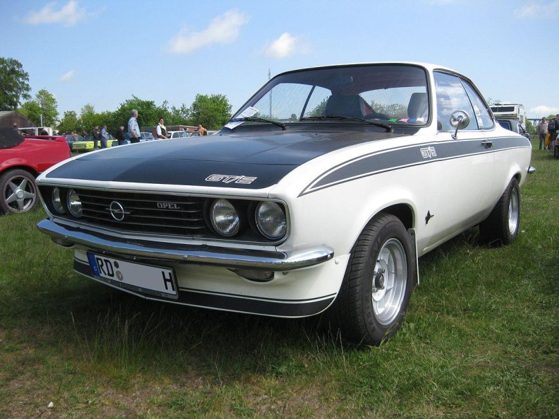 Opel Manta a gt/e 1974