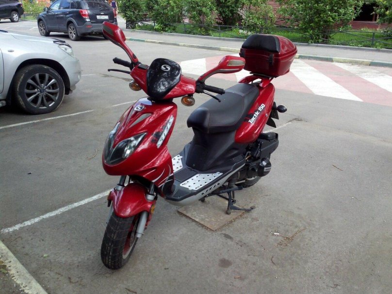 Скутер stels Tactic