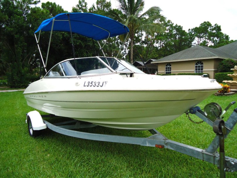 Bayliner Capri 1800