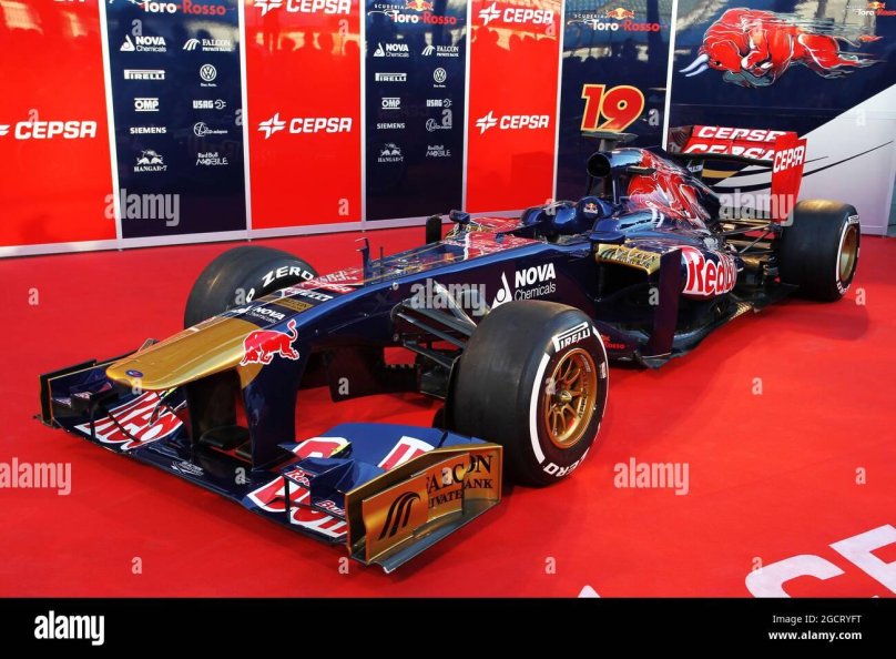 Болид Торо Россо