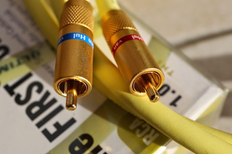 Кабель van den hul