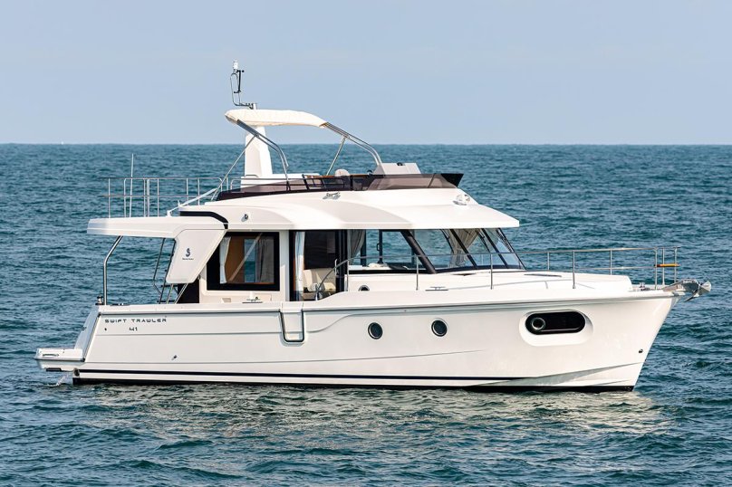 Яхта Beneteau Swift Trawler 41