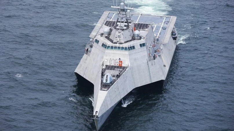 Корабль ВМС США USS LCS-2