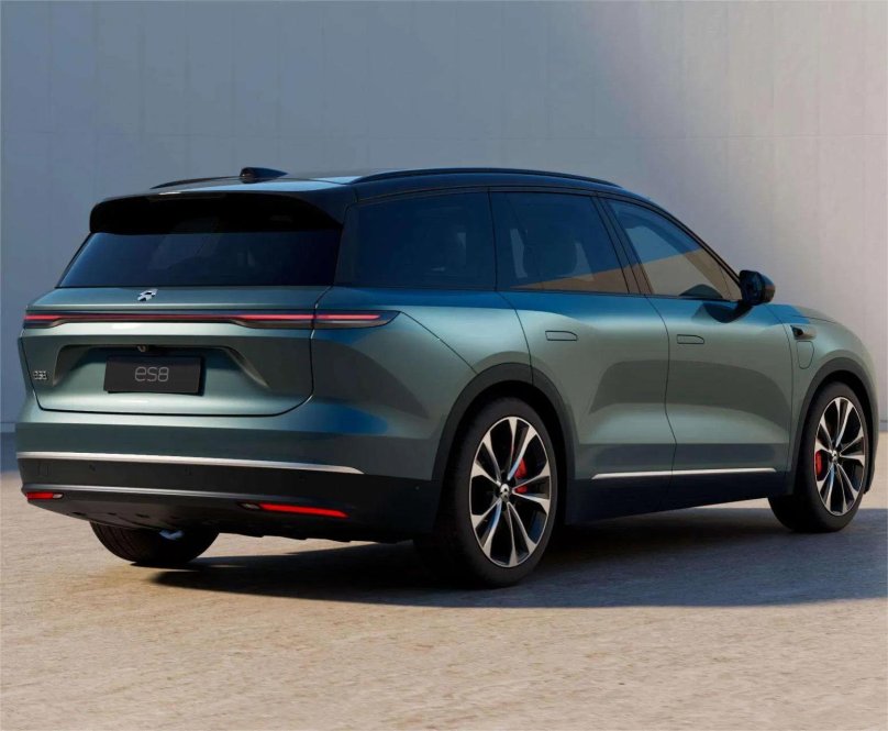 Nio es8