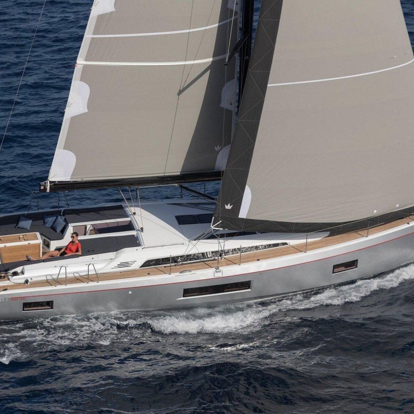 Парусная яхта Beneteau
