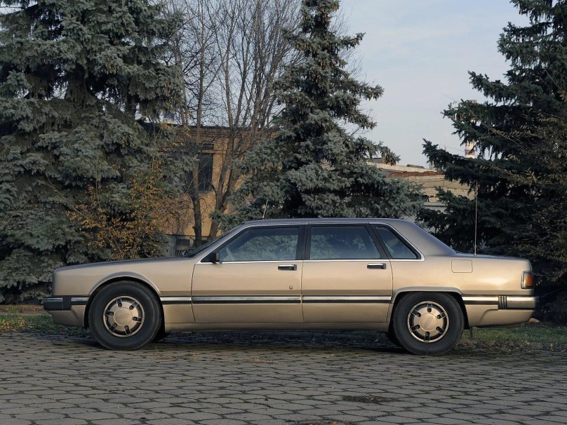 ЗИЛ седан 4102