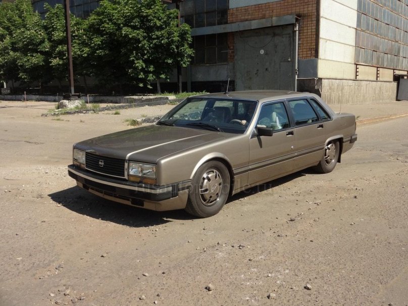 ЗИЛ седан 4102