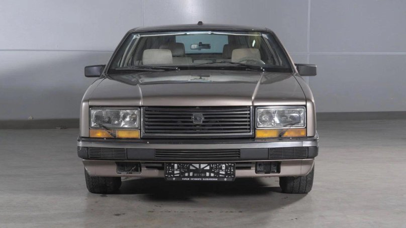 ЗИЛ-41041 седан