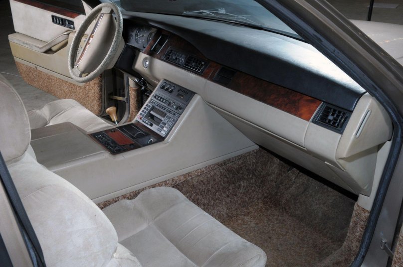 ЗИЛ седан 4102