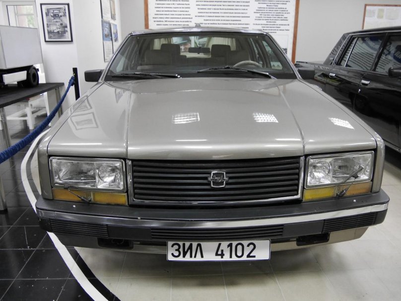 ЗИЛ Раиса 4102
