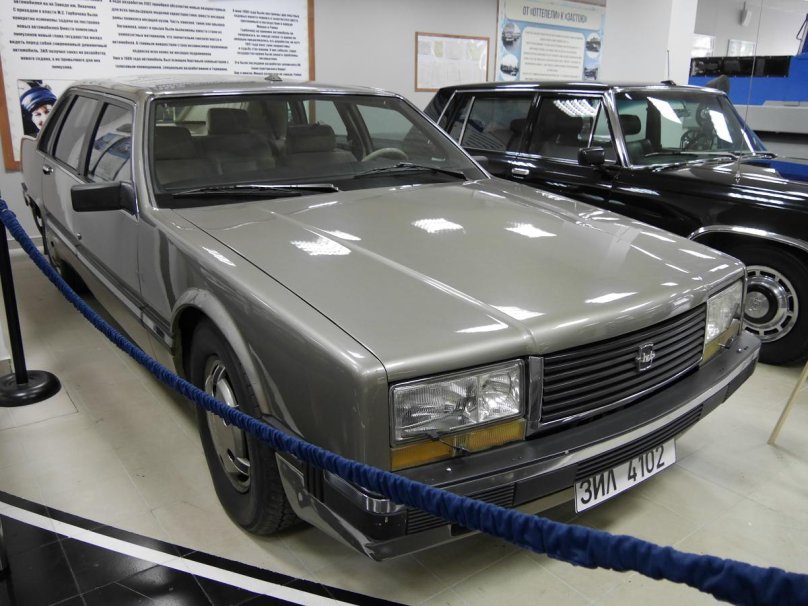 ЗИЛ Раиса 4102