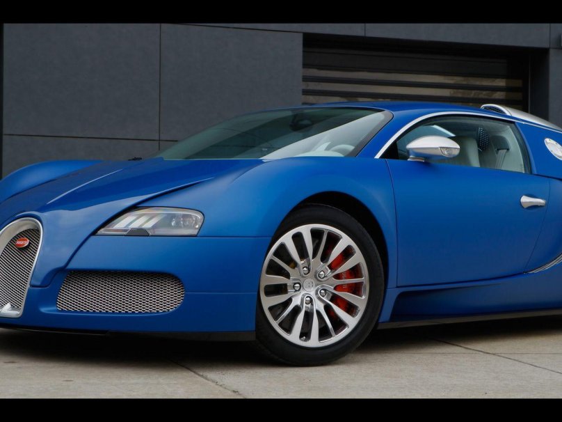 Bugatti Veyron bleu centenaire