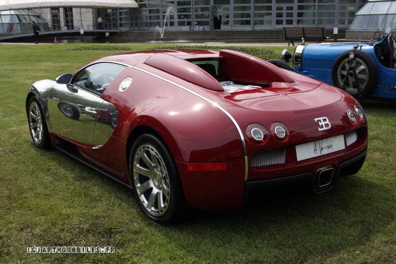 Bugatti 2009 Veyron centenaire