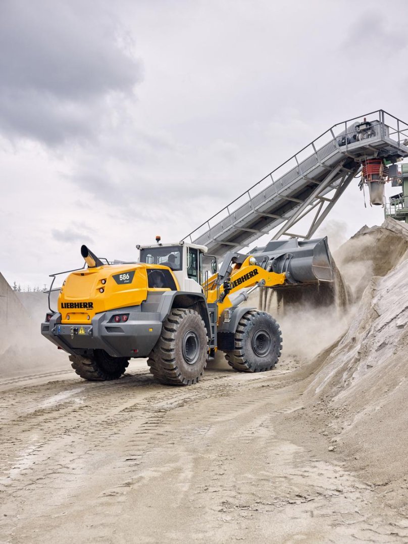 Liebherr 586