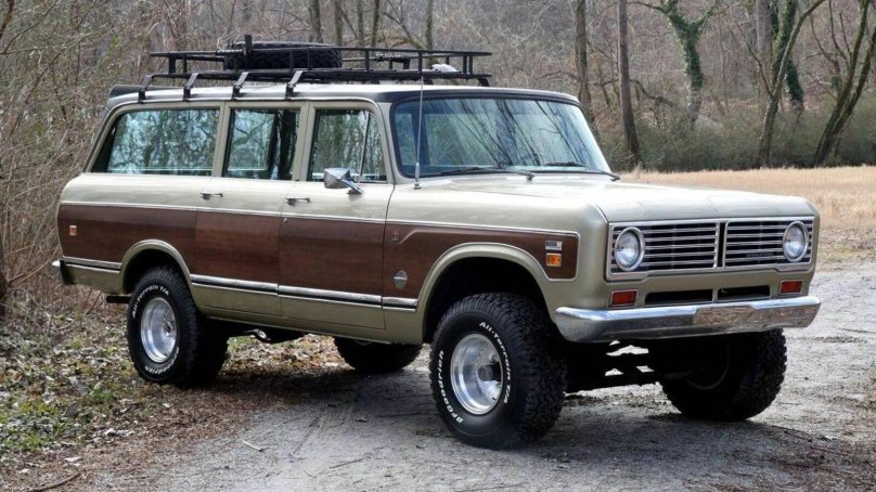 Chevrolet Suburban 1973 International