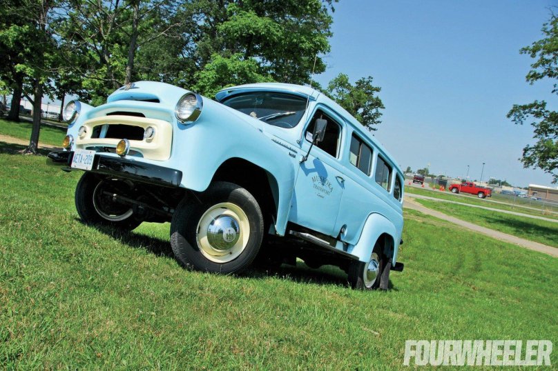 Джип International Travelall 110