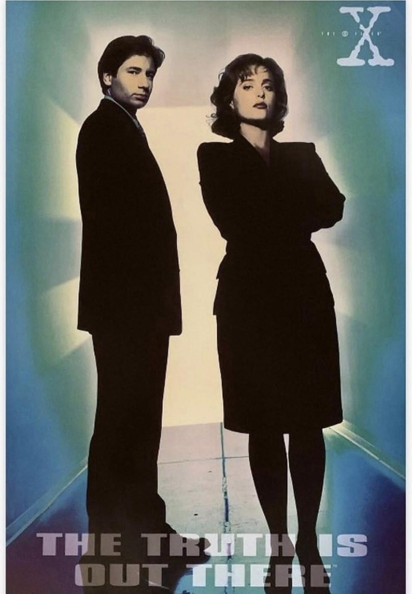 Секретные материалы Постер