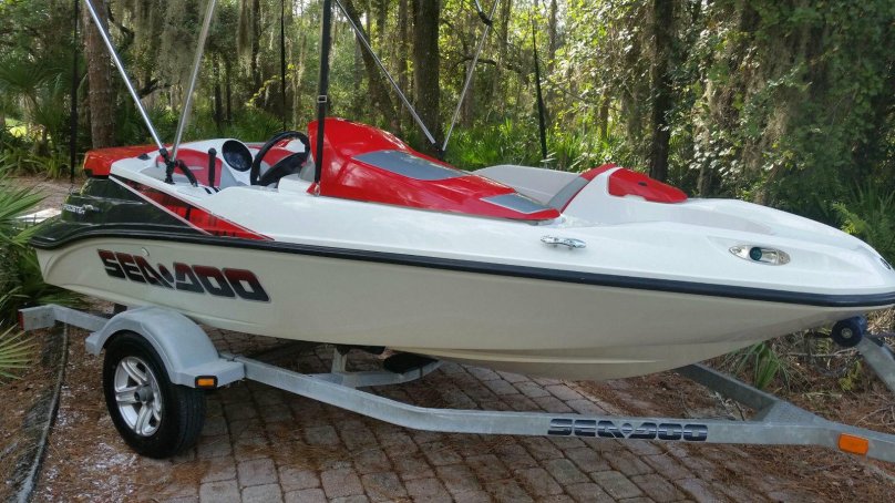 Лодка BRP Speedster 150