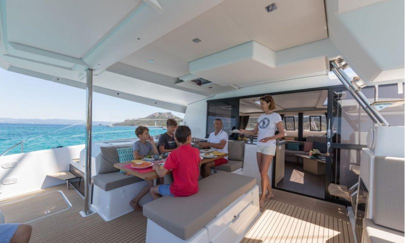 Fountaine Pajot Tanna 47
