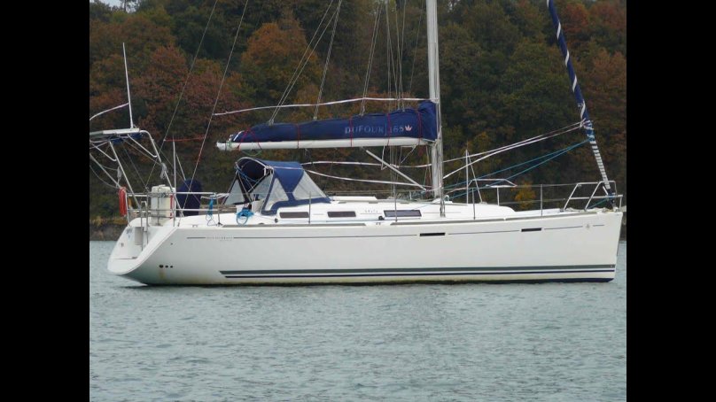 Катамаран Dufour 48