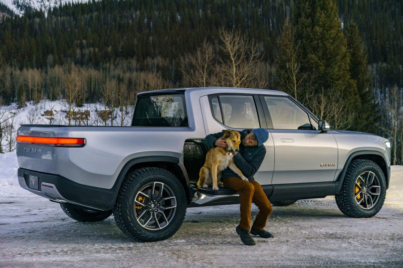 Rivian r1t пикап